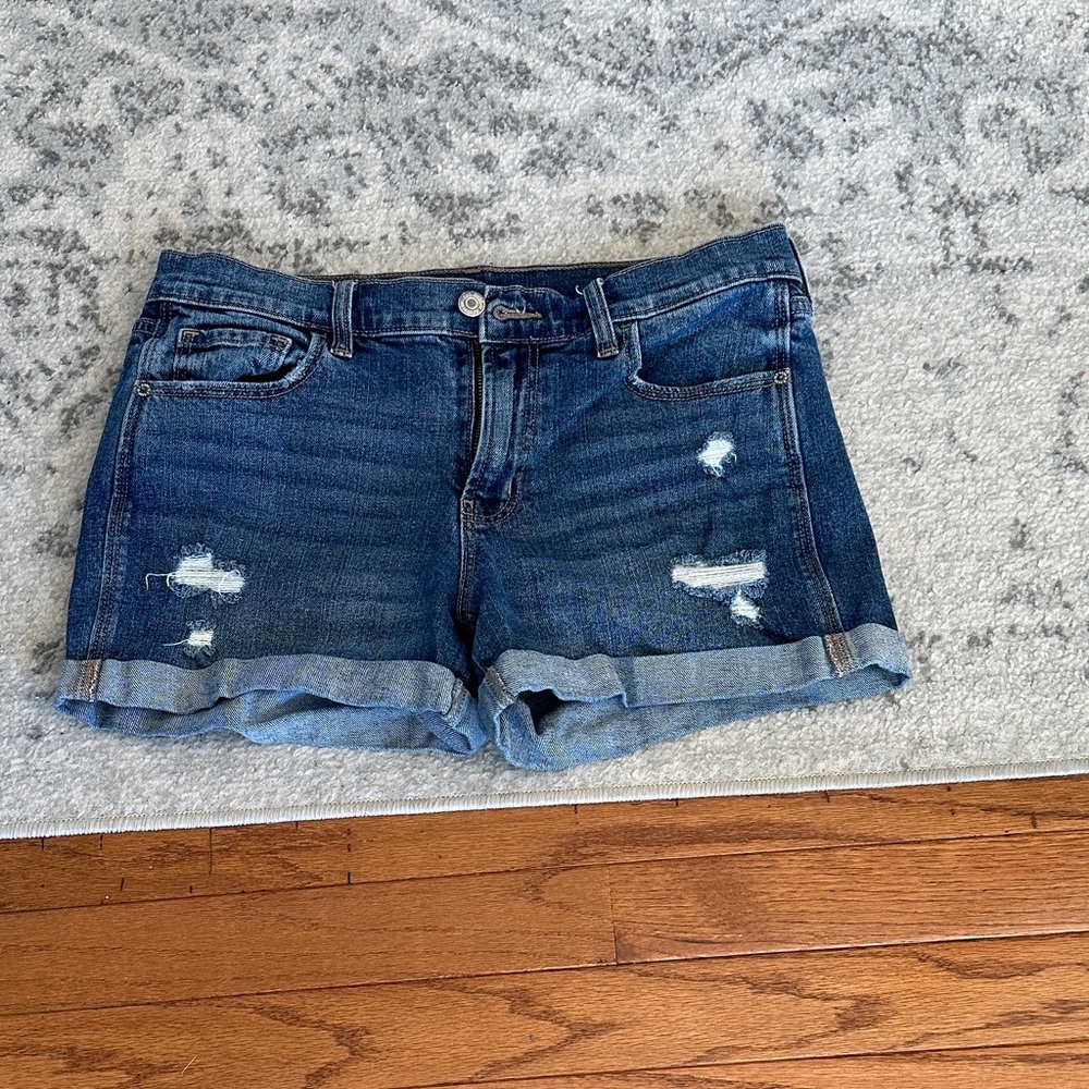 Old Navy Denim Blue Women's Shorts size 6